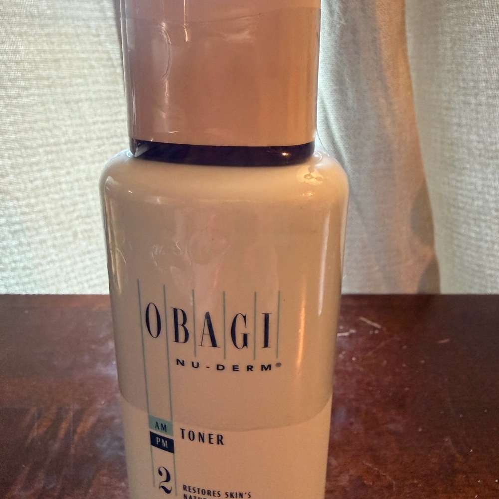 Obagi Nu-Derm Toner Bottle - White with Pink Cap